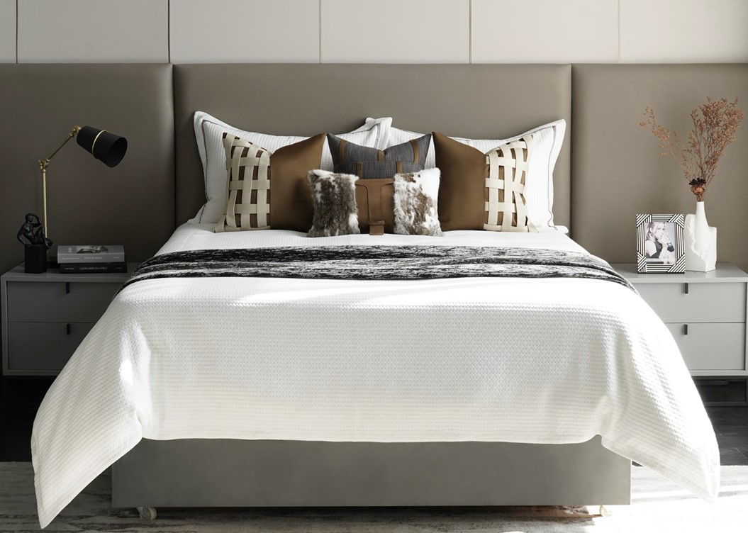 A2010-BED